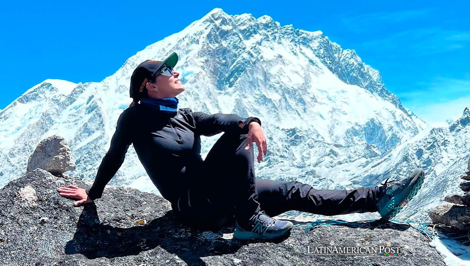 Dora Raudales: A Journey from Honduras to the Summit of Mount Everest Dora Raudales: A Journey from Honduras to the Summit of Mount Everest