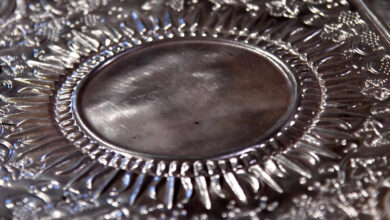 Argentina’s Famed Goldsmith Melts War Ammo Bound for Papal Blessing